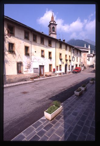 La via principale di Valtorta