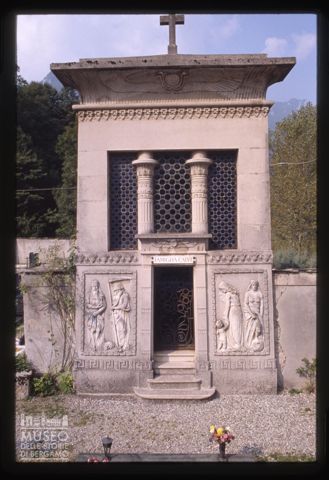 Cappella della famiglia Calvi