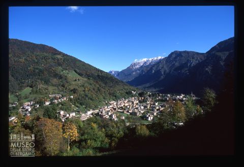 Panorama di Piazza Brembana