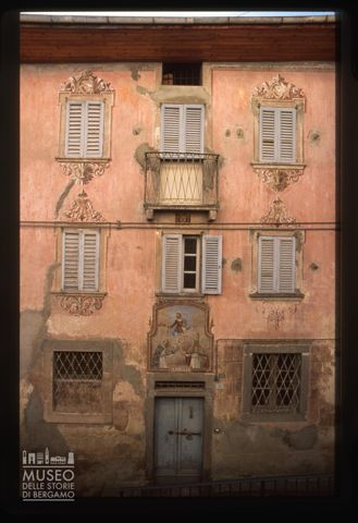 Facciata di Palazzo Gualteroni