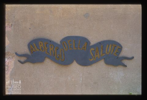 Insegna dipinta dell'Albergo della Salute