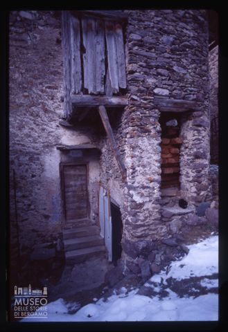 Facciata di un rustico