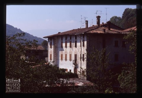 Antico edificio a Caorsone