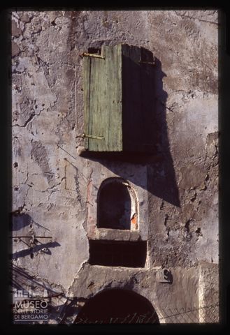 Particolare di una cascina a Zogno