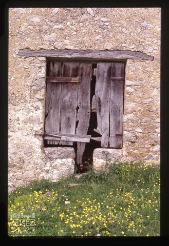 Finestra di cascina a Cantiglio