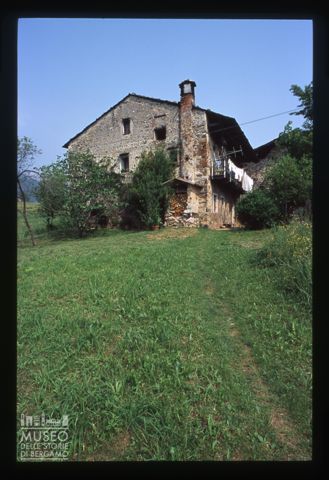 Il borgo Prato Sotto in Fuipiano al Brembo
