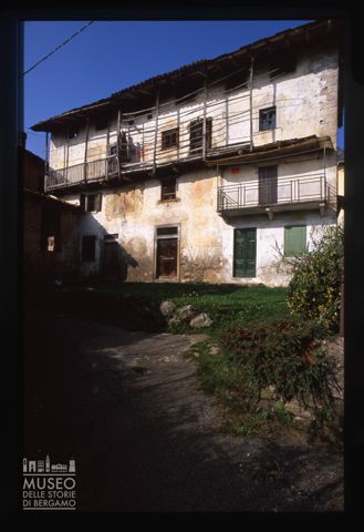Antica cascina a Cornalita
