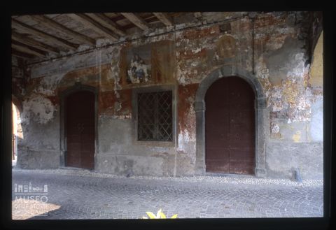 Portico affrescato a San Giovanni Bianco