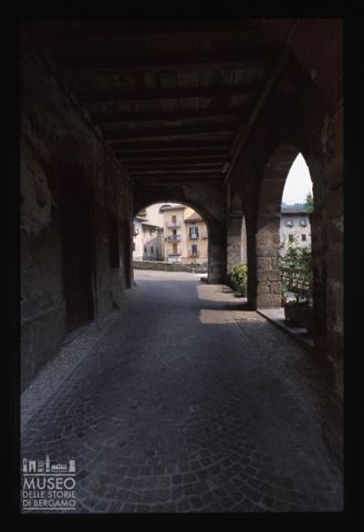 Portico affrescato a San Giovanni Bianco