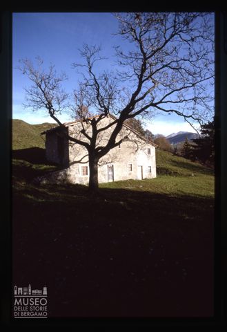 Baita sui colli di Dossena