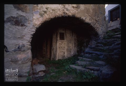 Ingresso ad arco a Foppa