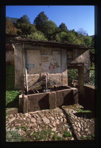 Fontana a Moio de' Calvi