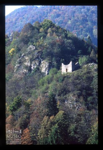 La torre sopra la Corna