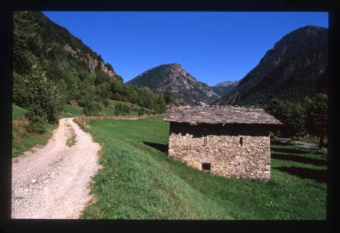 Baita montana verso Rivioni