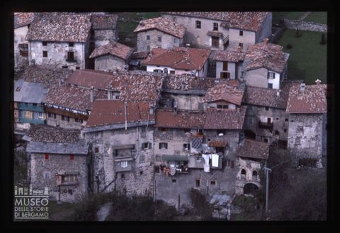 Scorcio panoramico di Cornello dei Tasso