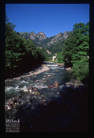 Scorcio del fiume Brembo nei pressi di Cassiglio