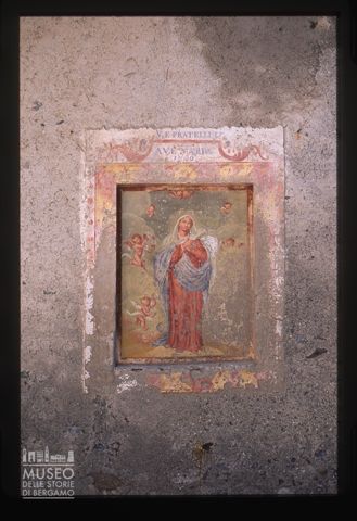 Affresco in via Roma a Cassiglio