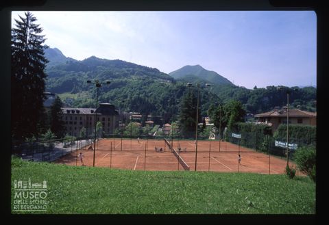 Campo da tennis a San Pellegrino Terme