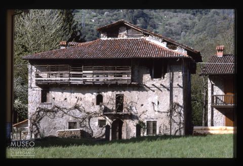 Antica cascina a Pratomano