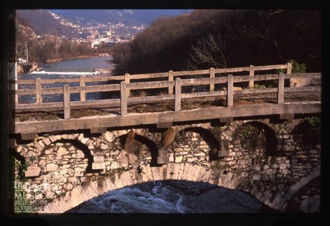 Particolare di un ponte di Sedrina