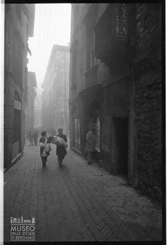Veduta di via Colleoni