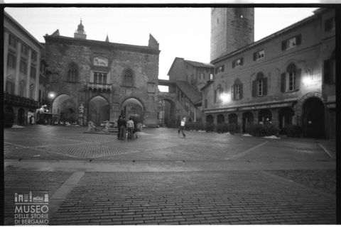 Notturno in Piazza Vecchia
