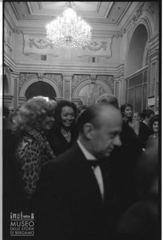 La sala d'entrata del Teatro Donizetti