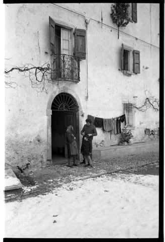 Scena di vita quotidiana a Carevi di Valsecca