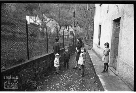 Scena di vita quotidiana in Valle Imagna