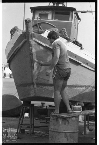 Delta del Po, in un cantiere navale di Goro