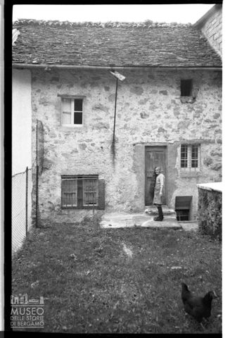 Ritratto di donna anziana in Valle Imagna