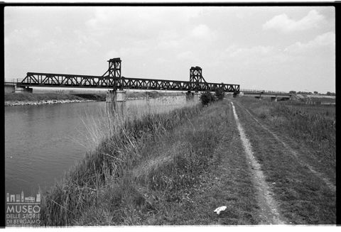 Delta del Po, paesaggio con ponte
