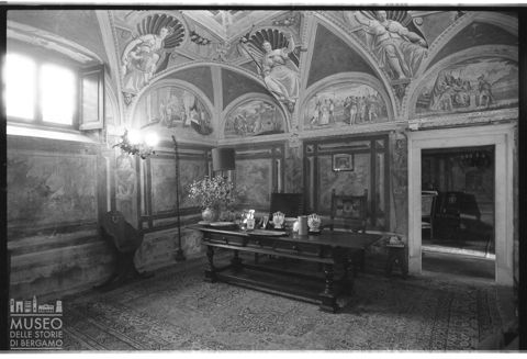 Castello Lanzi a Gorlago, veduta di interno