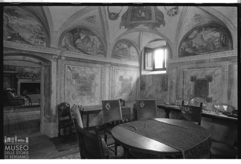 Castello Lanzi a Gorlago, veduta di interno