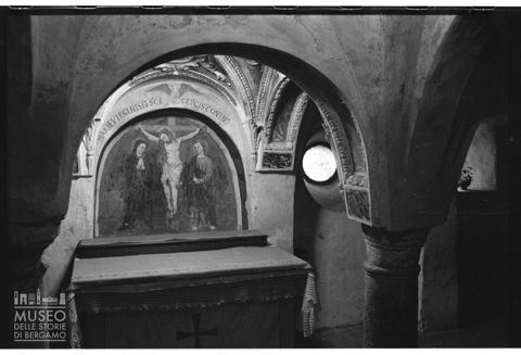 Madonna del Castello di Almenno San Salvatore, affresco sopra l'altare