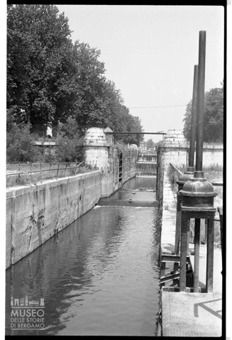 Una chiusa del Naviglio Pavese