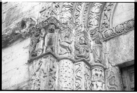 Fregi decorativi della basilica di San Michele Arcangelo a Pavia