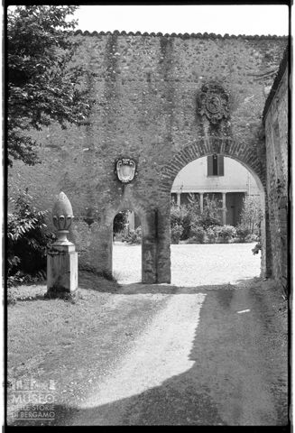 Scorcio di una delle corti interne del Castello di Turbigo
