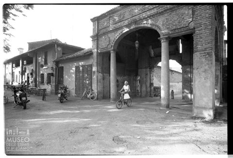 Scena di vita quotidiana a Gambolò