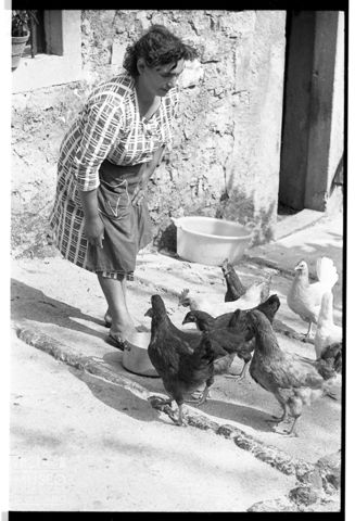Donna al lavoro in Val Gandino