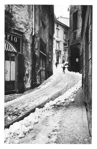 Francesco che corre in via Donizetti