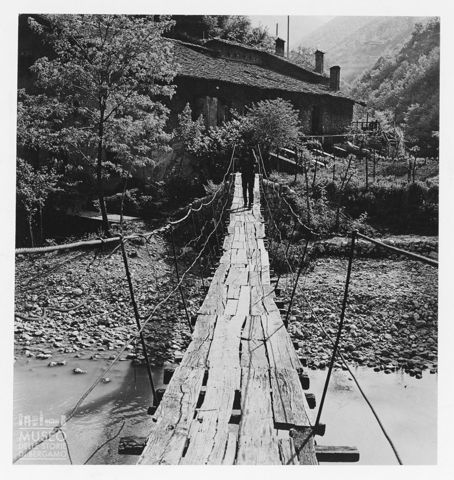 Passerella su un torrente in Valle Imagna