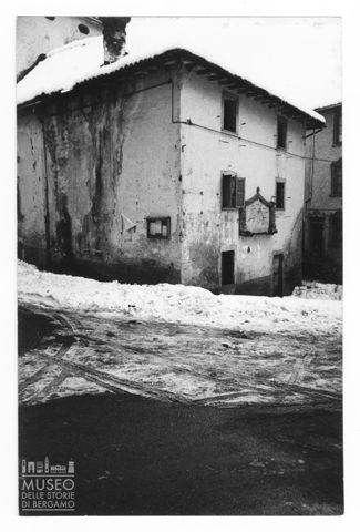 Scorcio di case in Valle Imagna