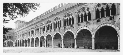 Corte interna del Castello Visconteo di Pavia