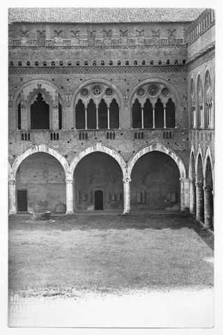 Corte interna del Castello Visconteo di Pavia