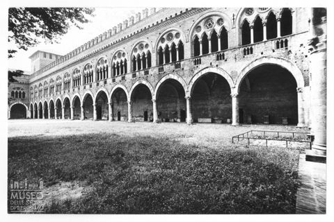 Corte interna del Castello Visconteo di Pavia