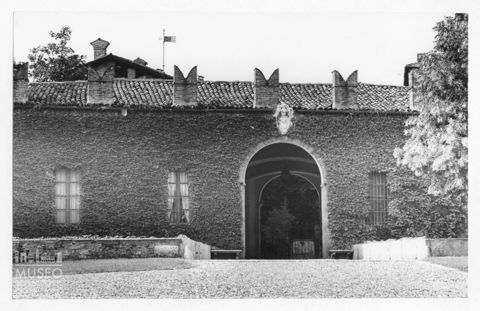 Veduta dell'ingresso di un castello