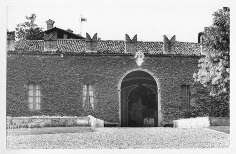 Veduta dell'ingresso di un castello