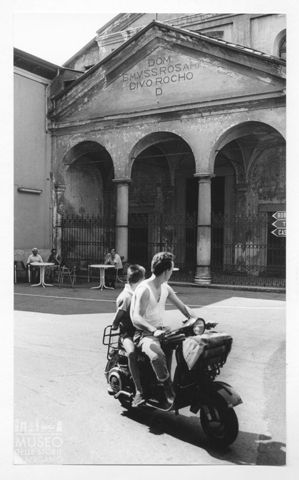 Scena di vita quotidiana a Cuggiono