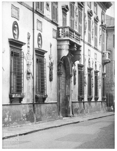 Palazzo Bevilacqua Costabili a Ferrara